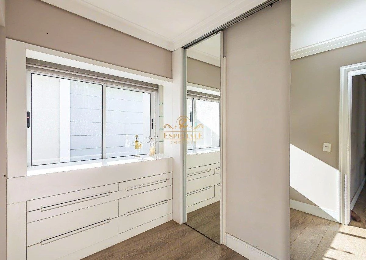 House with 4 bedrooms and balcony grill, 380 m² — photo 38
