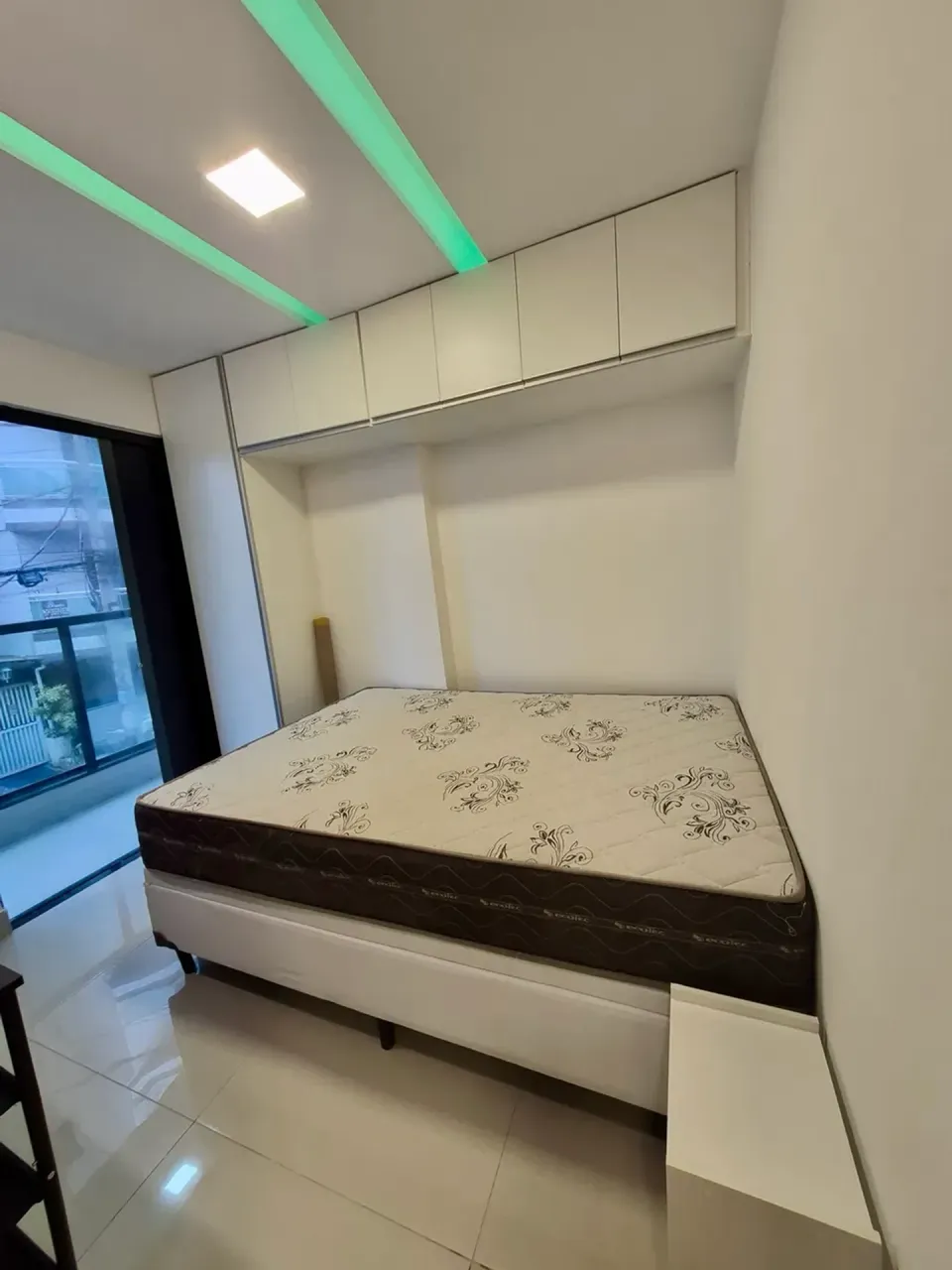 Furnished 1-bedroom apartment with balcony — photo 14