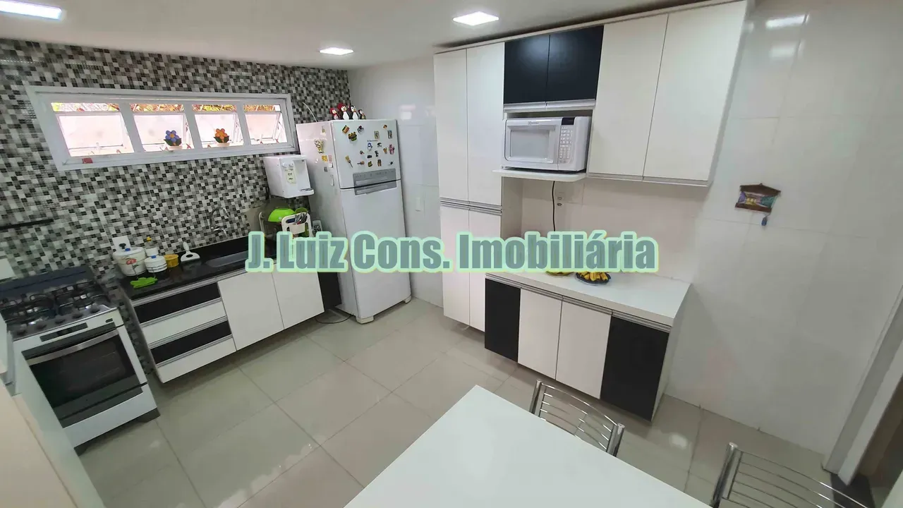 Casa mobiliada com 3 quartos e 3 banheiros, 200 m² — photo 12