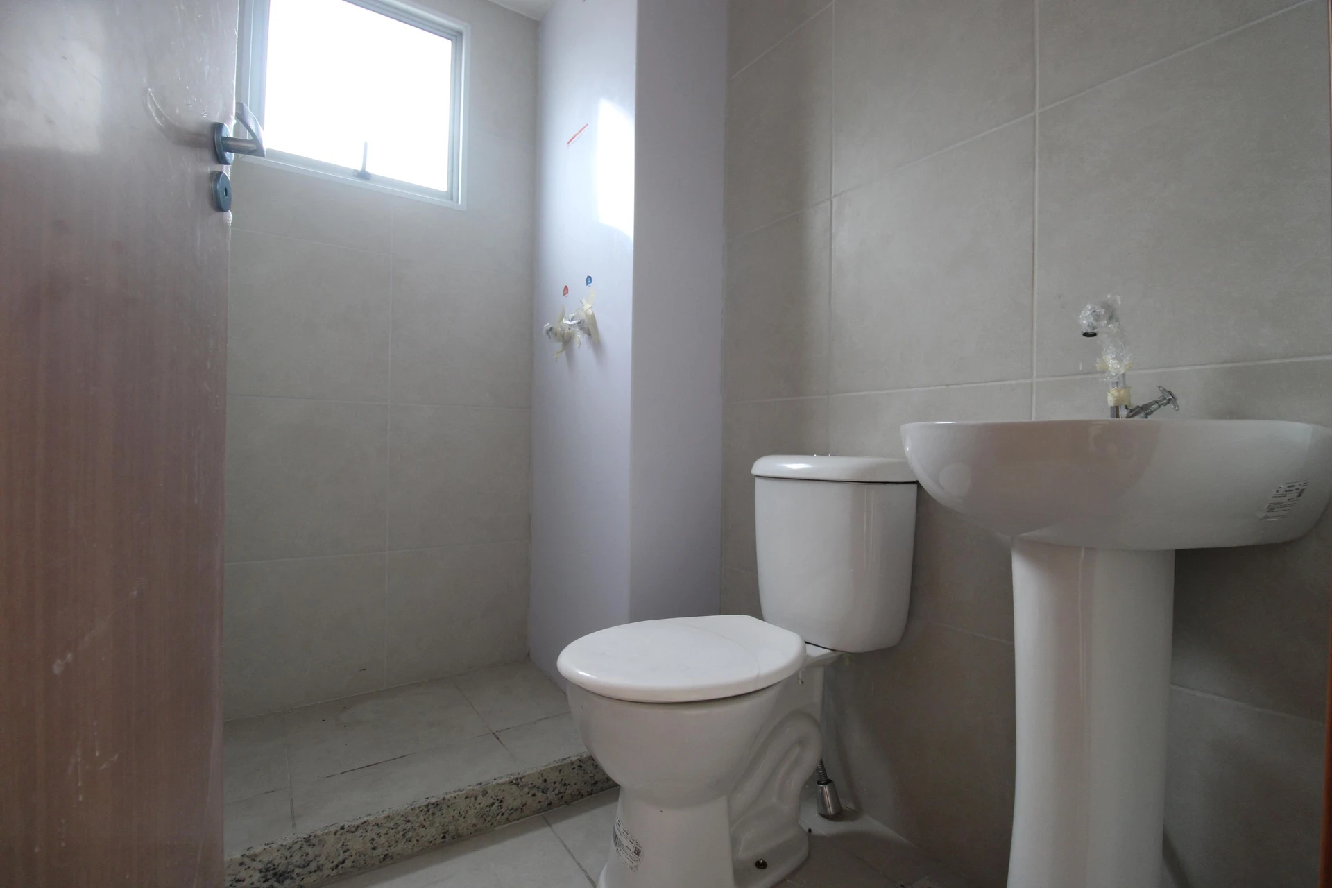 Apartamento de 2 quartos em condomínio com piscina — photo 6