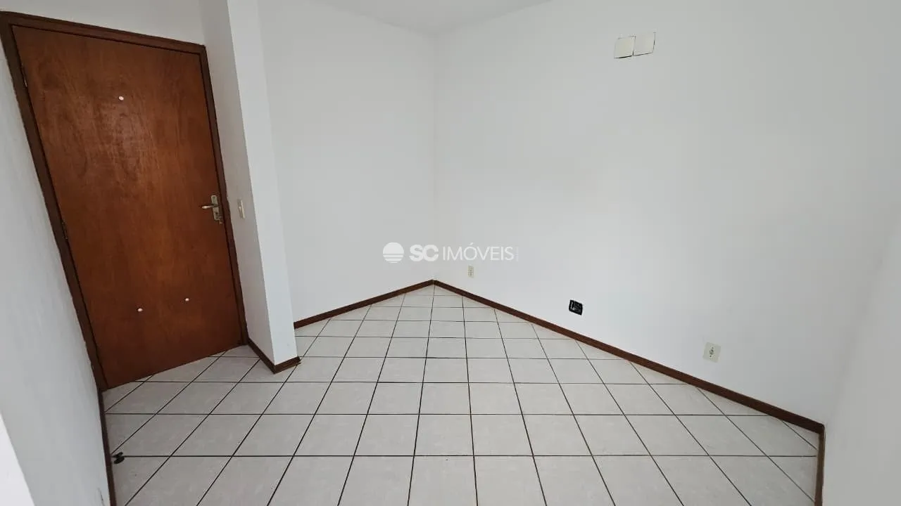 Unfurnished 2-bedroom apartment with private garden, 67 m² — photo 20