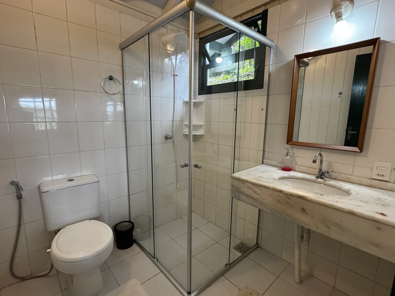 One-bedroom apartment with a home office in Florianópolis — photo 13