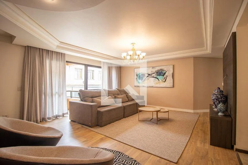 Bathtub in a 3-bedroom apartment, 176 m² — photo 12