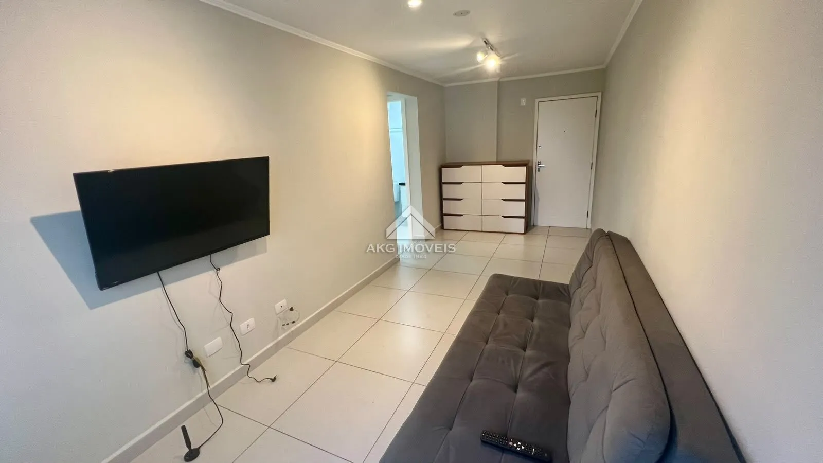 One-bedroom apartment with a washing machine in Curitiba