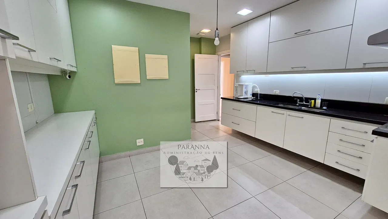 4-bedroom, 4-bath apartment with balcony and laundry area — photo 27