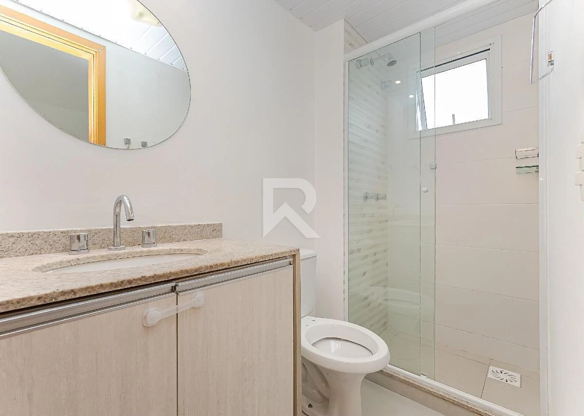 3-bedroom apartment in a building with a coworking space — photo 21