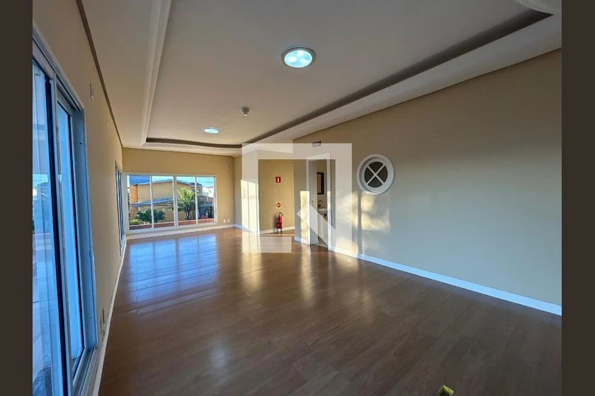 Rental house with 7 bedrooms and a private garden — photo 10