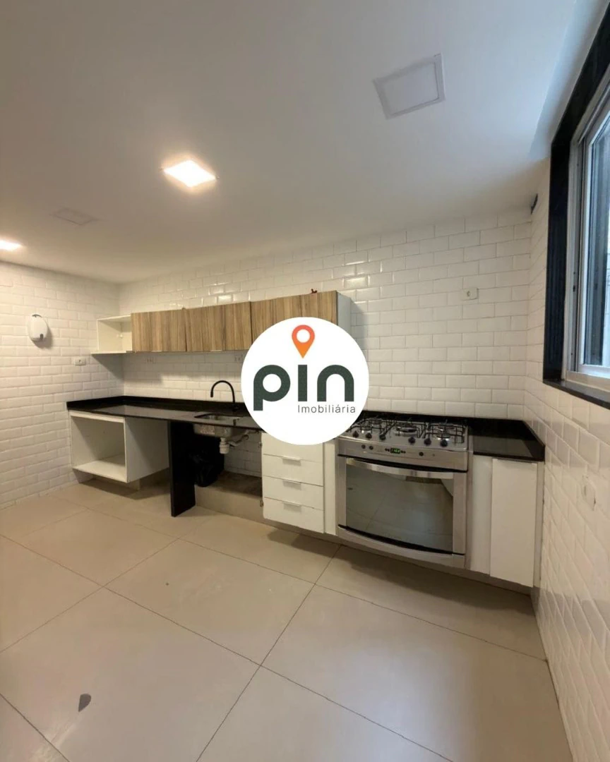 Apartamento mobiliado com cozinha fechada e fogão a gás — photo 2