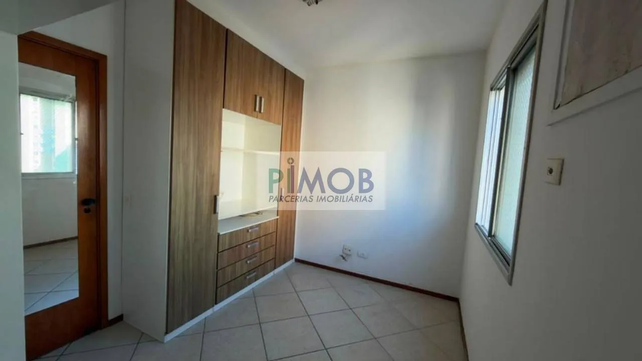 Apartment with 2 bedrooms and a balcony — photo 26