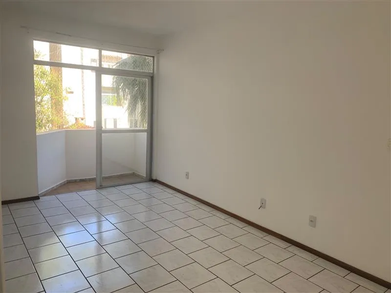 47 m² apartment with 1 bedroom and 1 parking space on 2nd floor