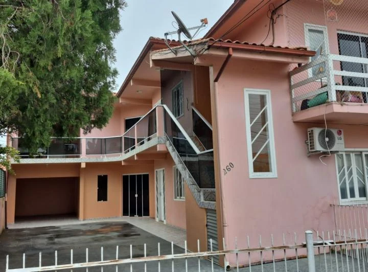 Apartamento sin amueblar con 2 dormitorios y balcón — photo 6