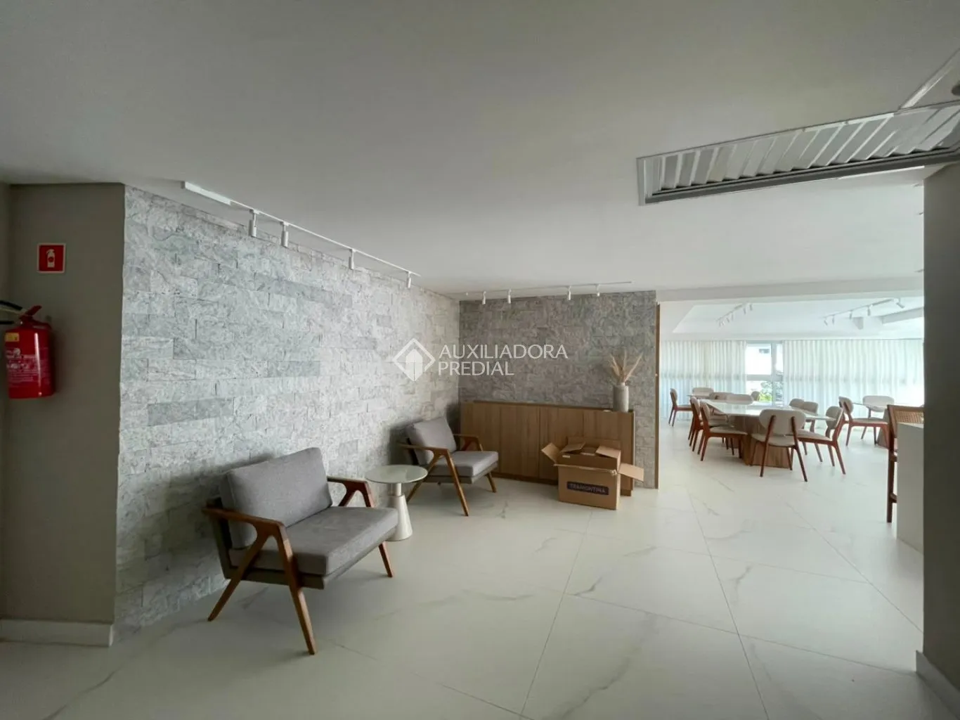 2-bedroom apartment with balcony and terrace — photo 33