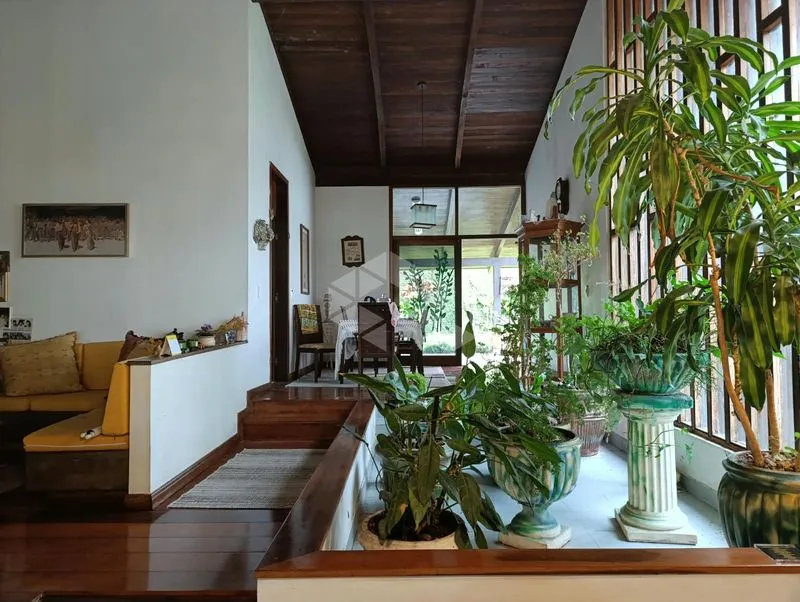 House, 600 m², with a bathtub — photo 9