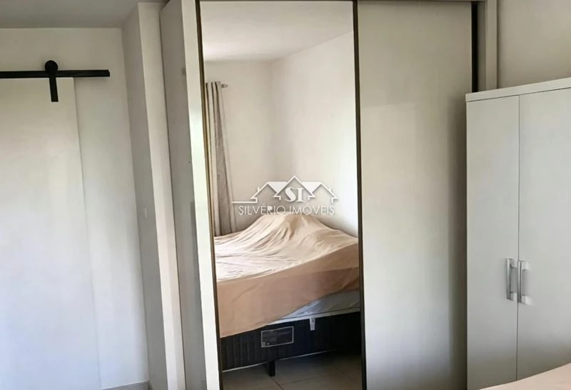 Glass-enclosed balcony in a 2-bedroom apartment, 64 m² — photo 4