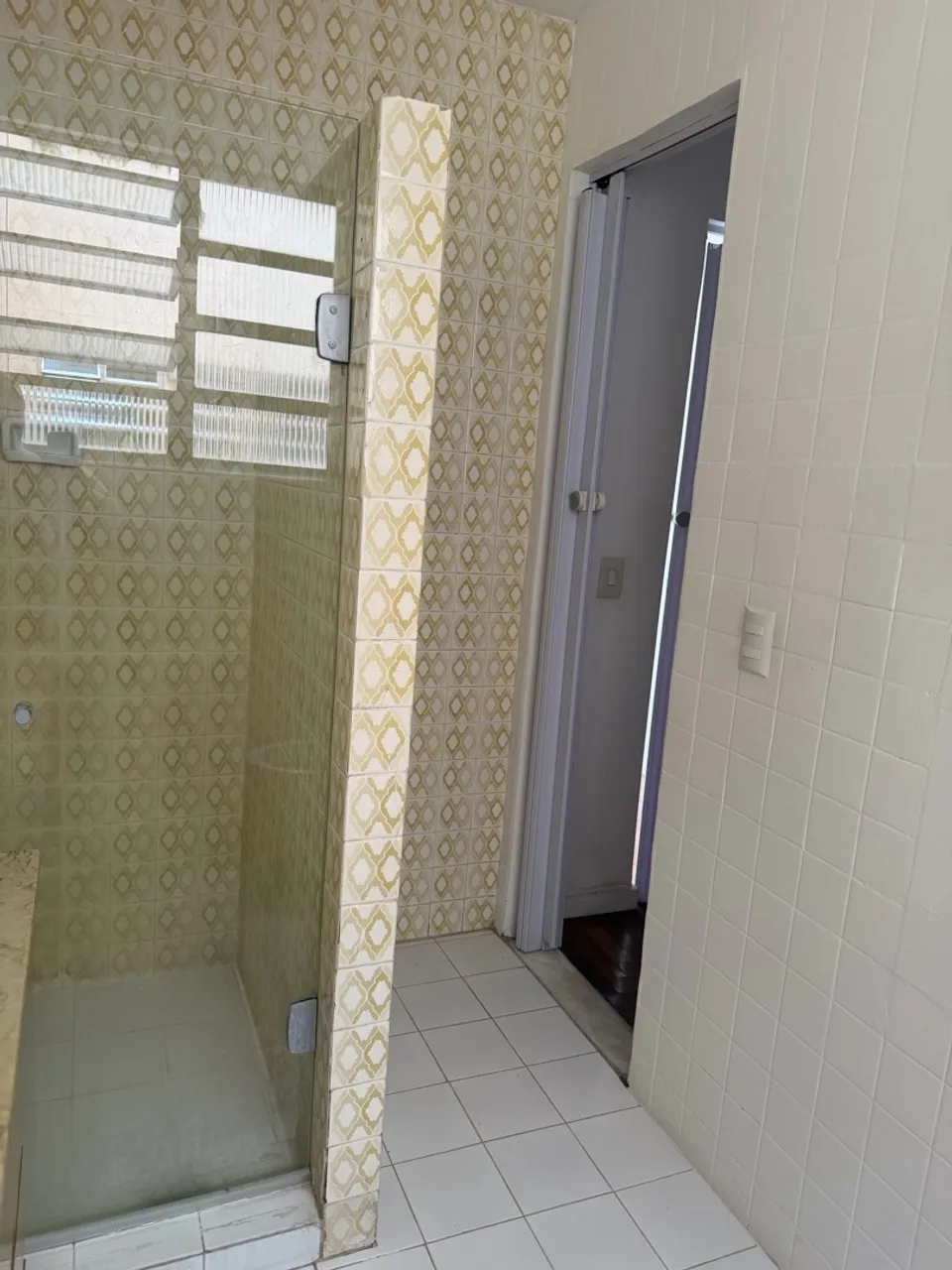Apartment, 53 m², with wood or laminate floors — photo 11
