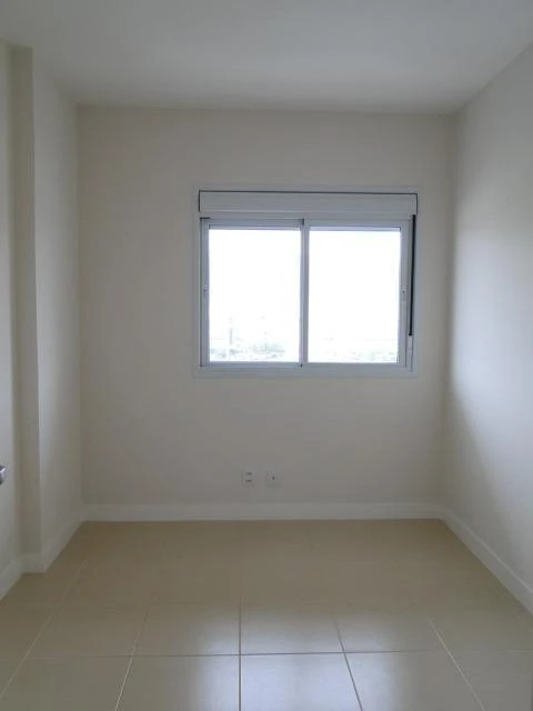 Балкон с грилем и 2 спальни: квартира 69 м² — photo 9