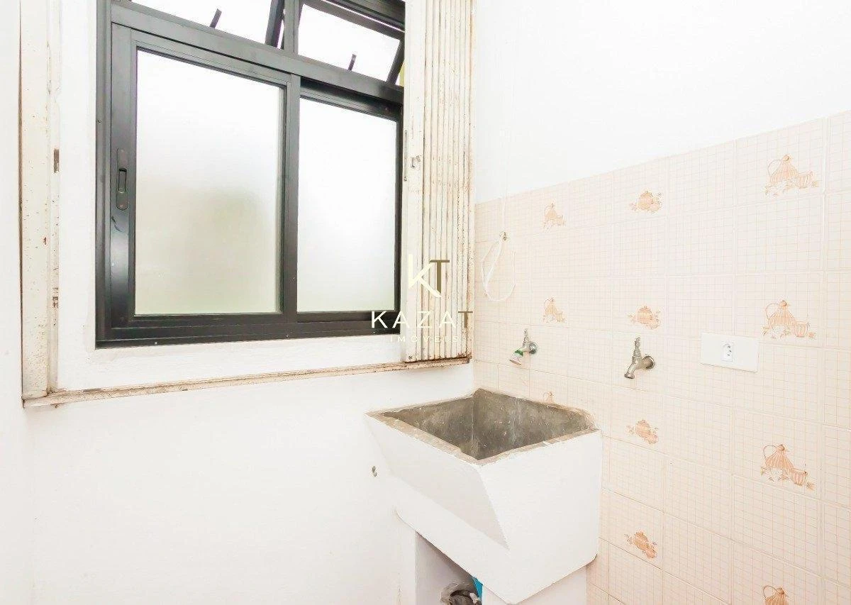 61 m² 3-bedroom apartment with balcony and laundry area — photo 26