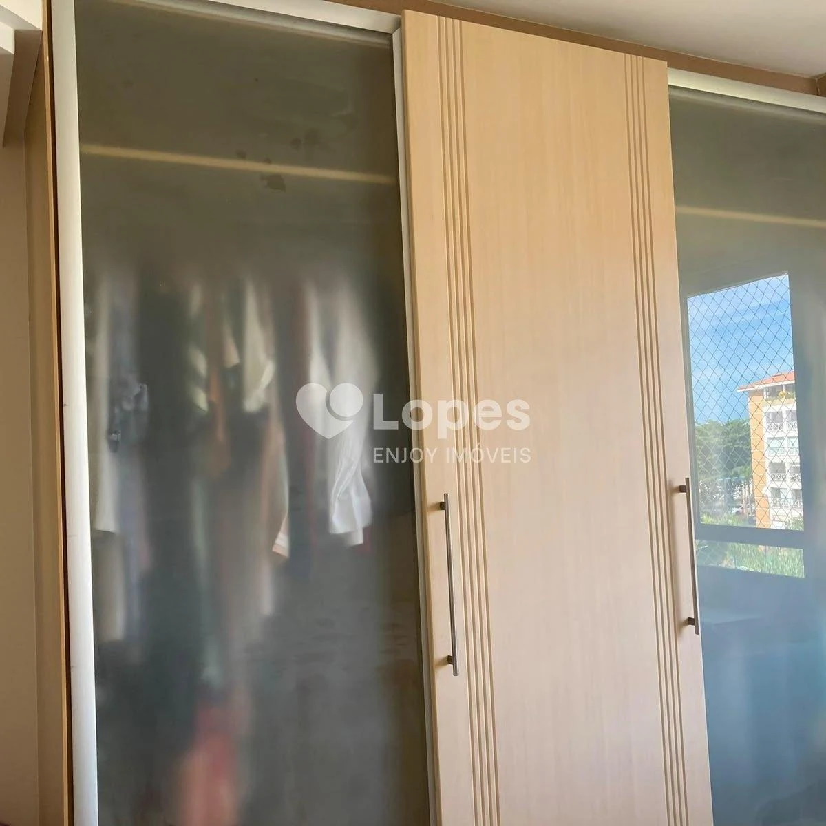 Furnished apartment, 96 m², with a glass-enclosed balcony — photo 15