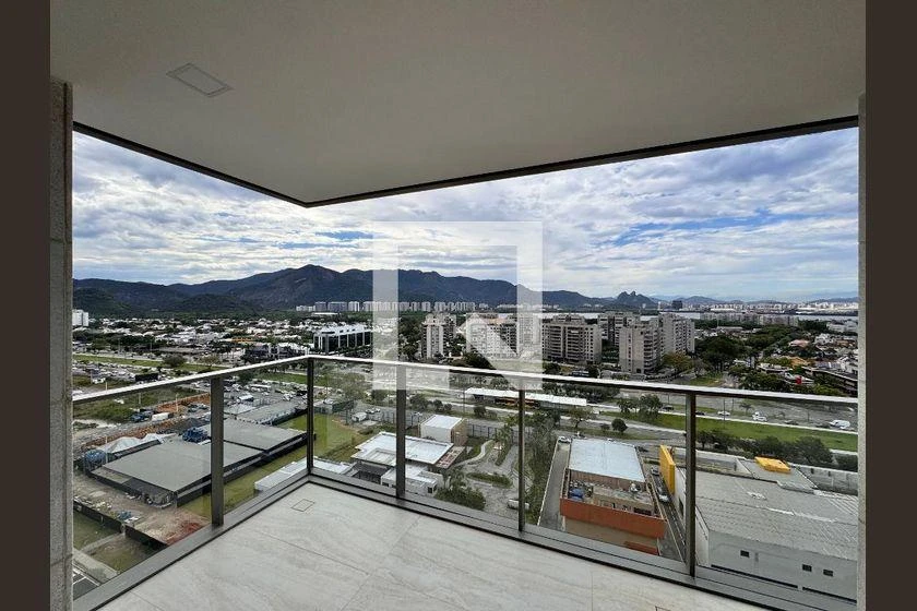 Rental apartment with 3 en-suite bedrooms and 130 m²