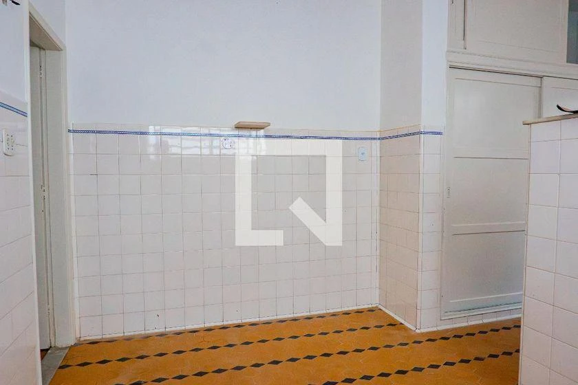 4-bedroom house with private garden and 145 m² — photo 33