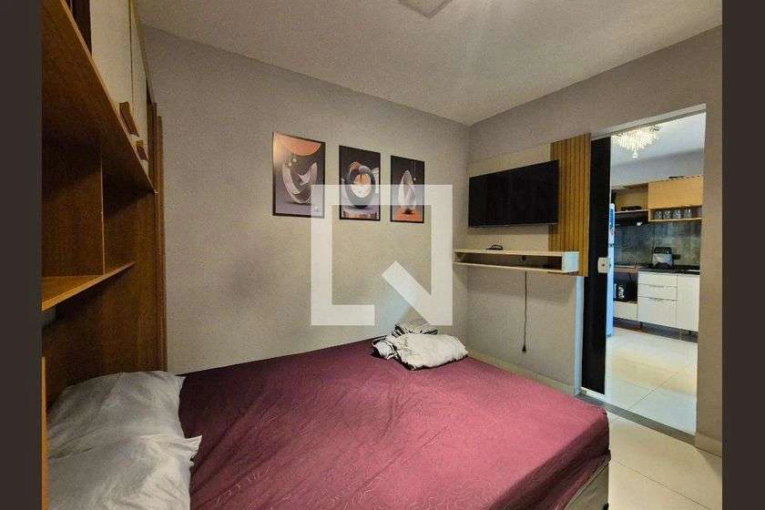 Furnished apartment with a glassed-in balcony — photo 13