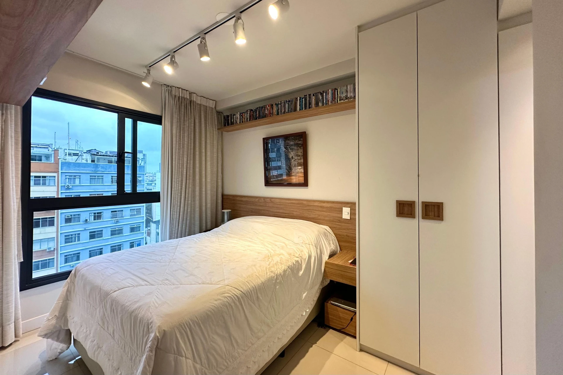 2-bedroom apartment with floor-to-ceiling windows — photo 66