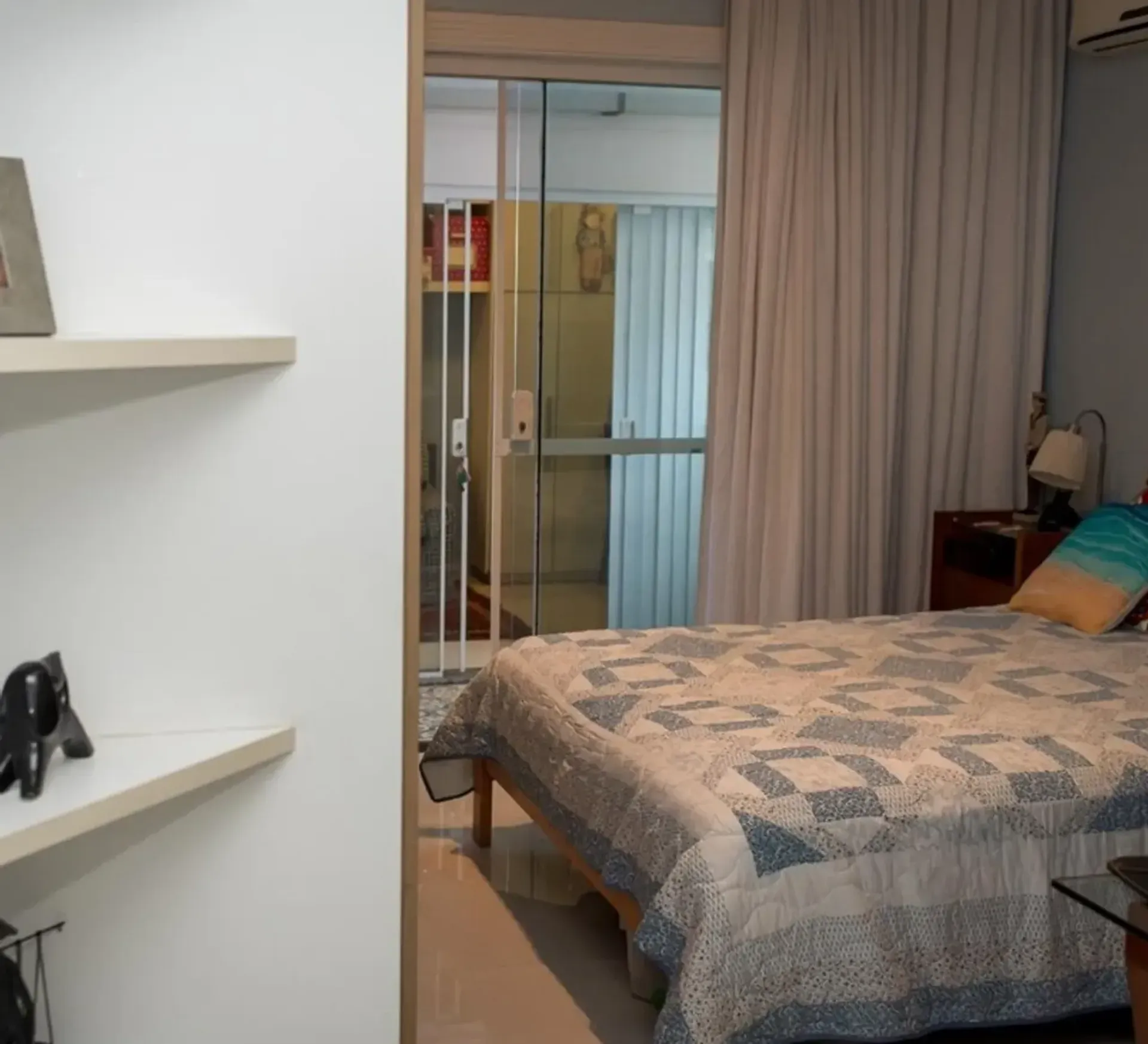 Furnished house with 4 bedrooms and glassed-in balcony — photo 27