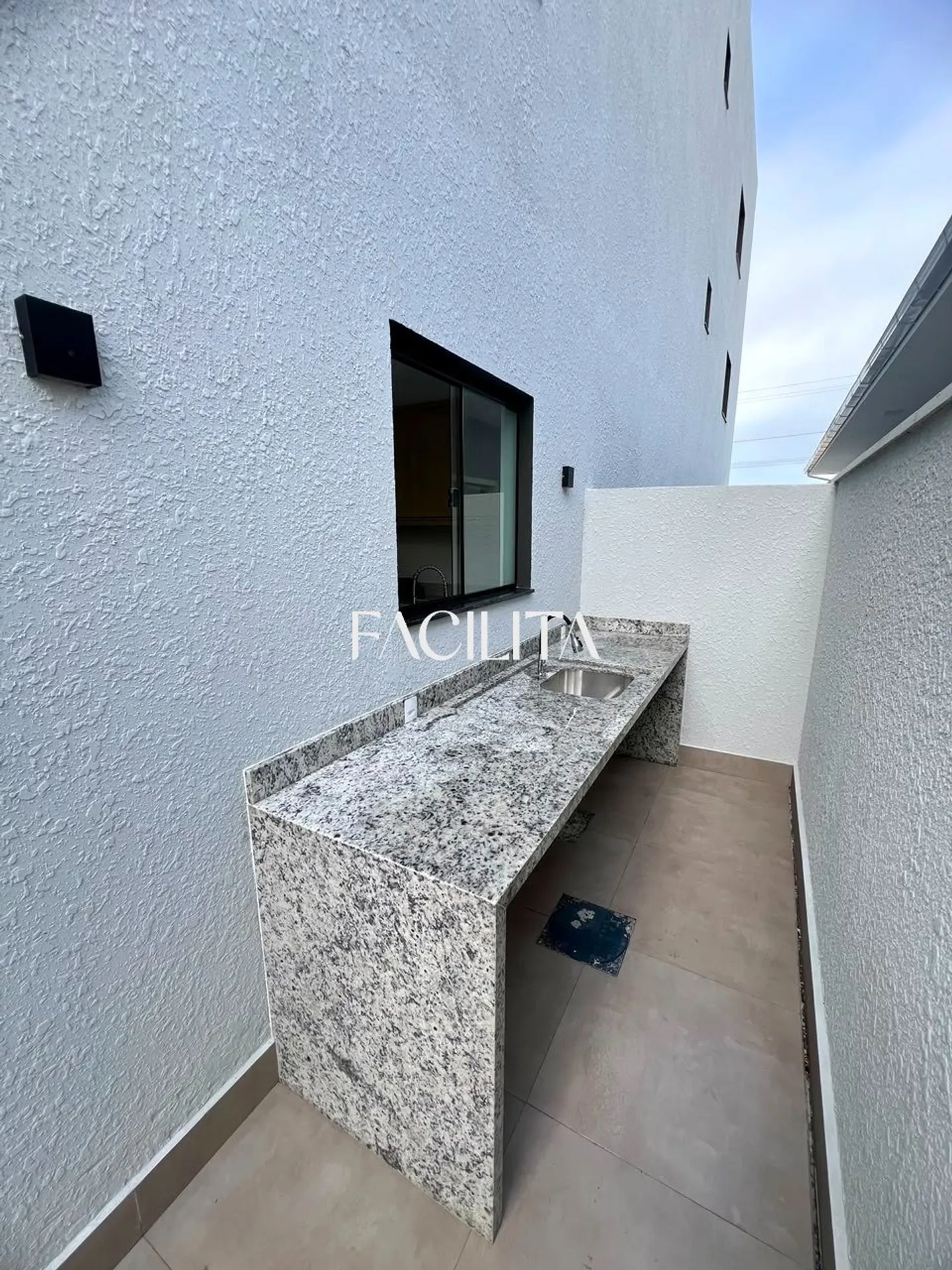 51 m² studio on the 1st floor with a private garden — photo 4