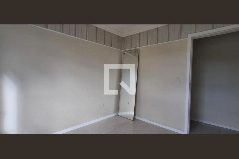 3-bedroom apartment in a building with a pool — photo 13