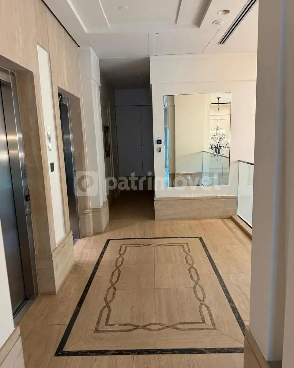 Apartamento com 4 quartos e cozinha integrada em 431 m² — photo 31