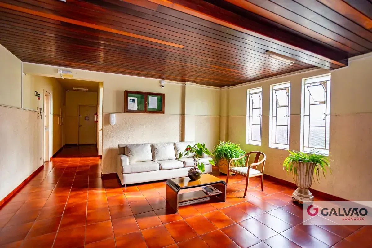 Unfurnished 3-bedroom apartment with 1 bathroom and no parking — photo 40