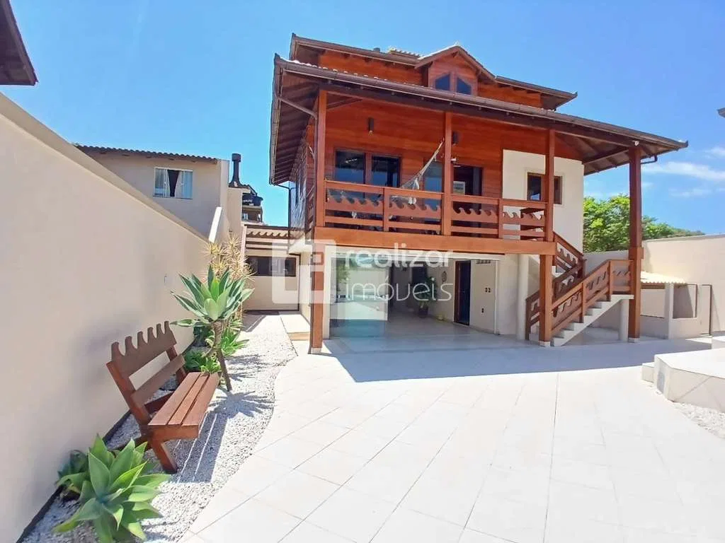Casa sin amueblar con 3 dormitorios y balcón — photo 3