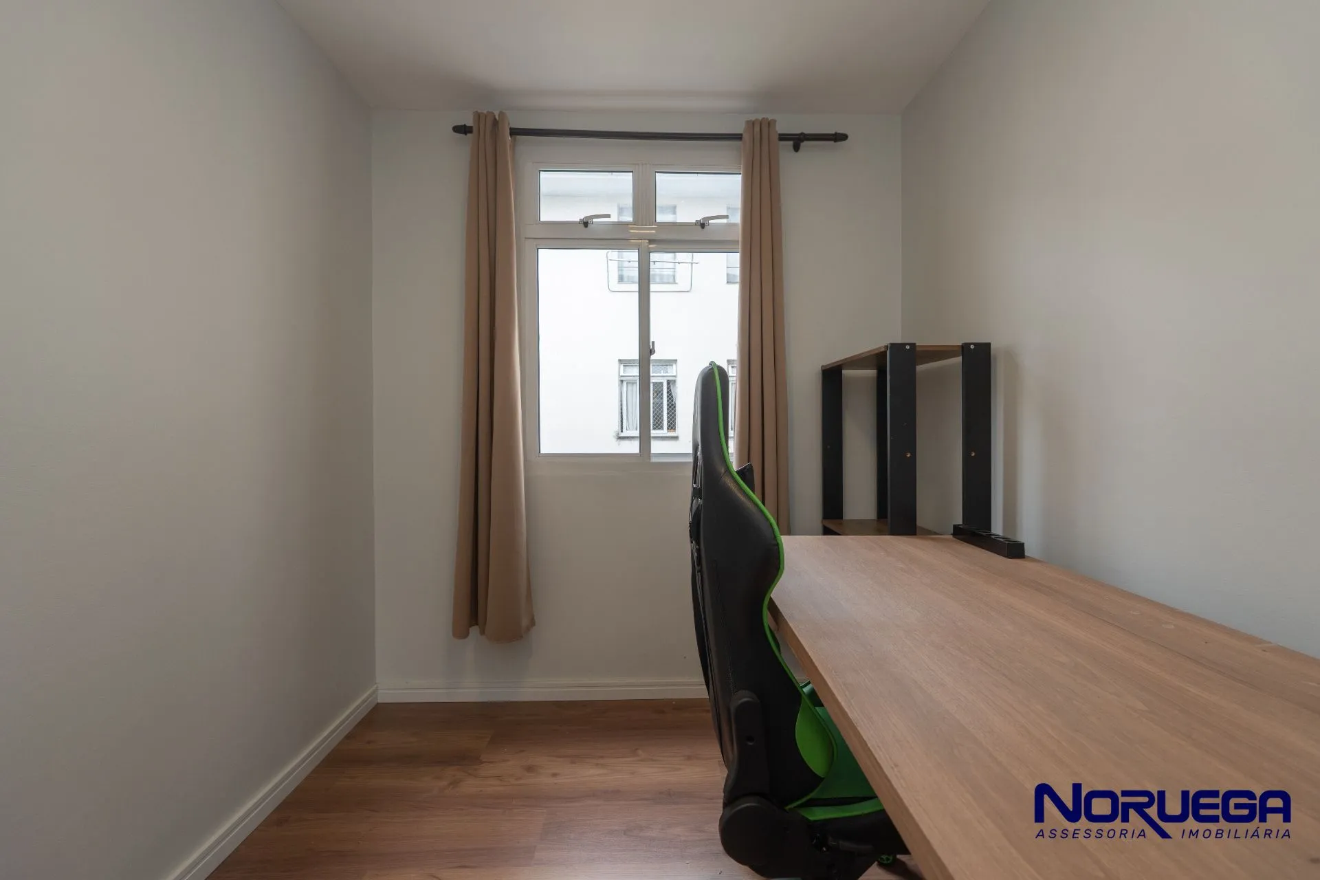 3-bedroom apartment with a washing machine in Curitiba — photo 10