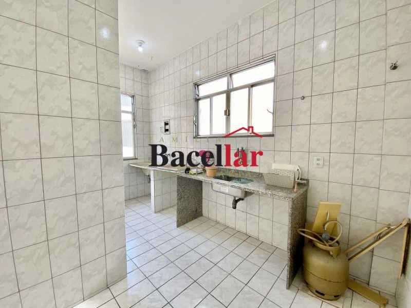 Furnished house with 4 bedrooms and a balcony — photo 28