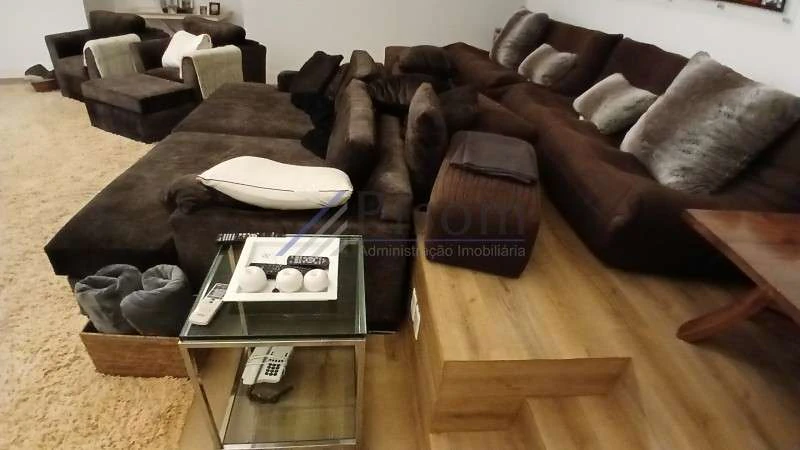 Casa sem mobília 980 m² com 5 suítes e 8 banheiros — photo 30
