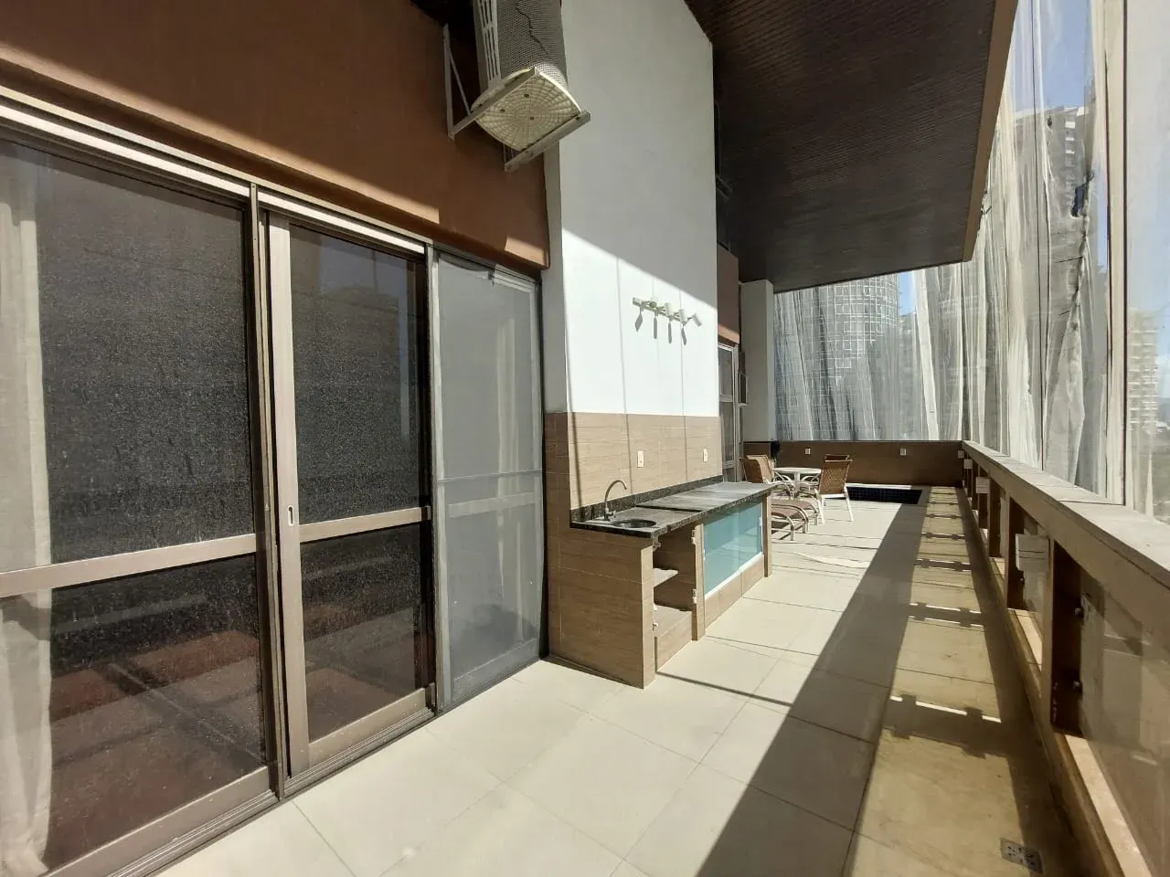 Apartamento com 4 quartos e 5 banheiros, com ar-condicionado — photo 7