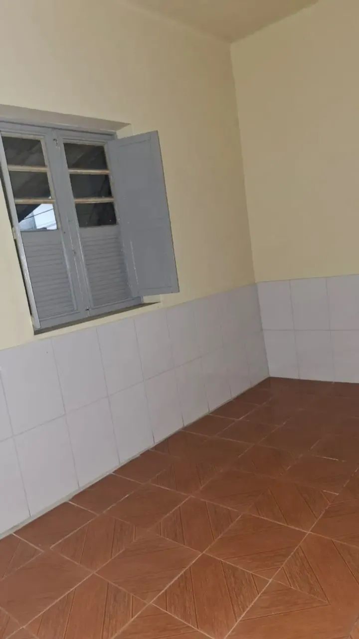 Casa com 1 quarto, 1 banheiro e pisos em cerâmica — photo 5