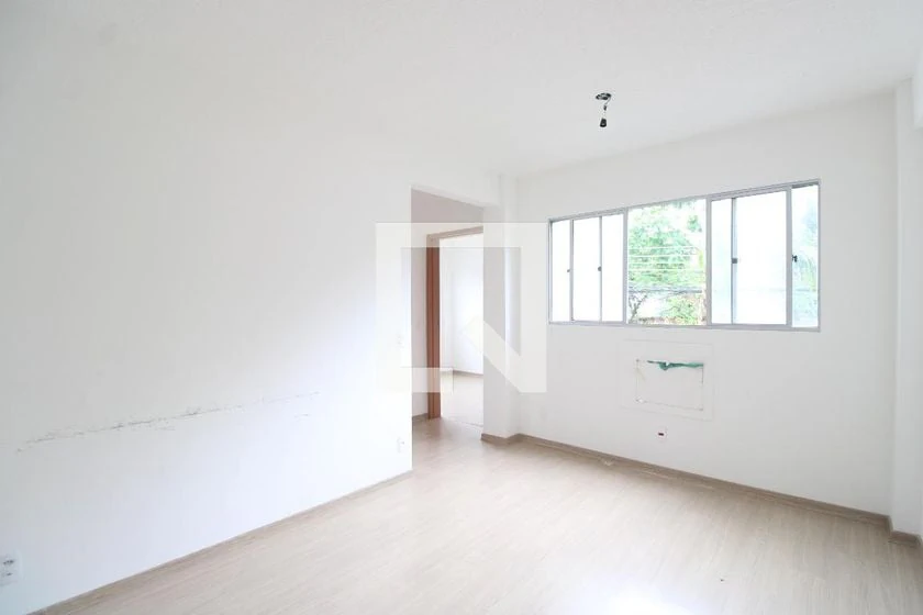 Apartamento de 2 quartos em condomínio com piscina — photo 4