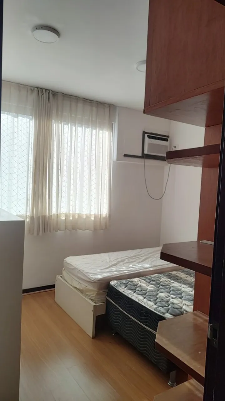 3-bedroom rental apartment with enclosed glass balcony — photo 4