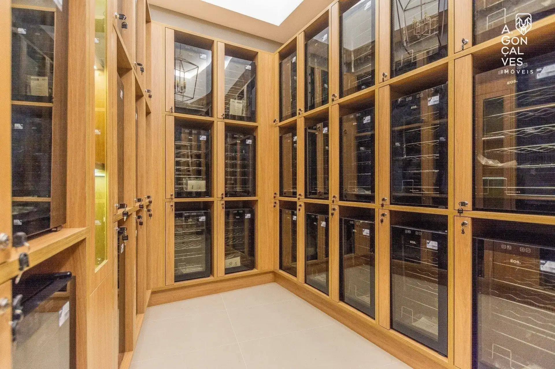 Мебльована квартира 260 м² з 4 спальнями з власними ваннами — photo 20