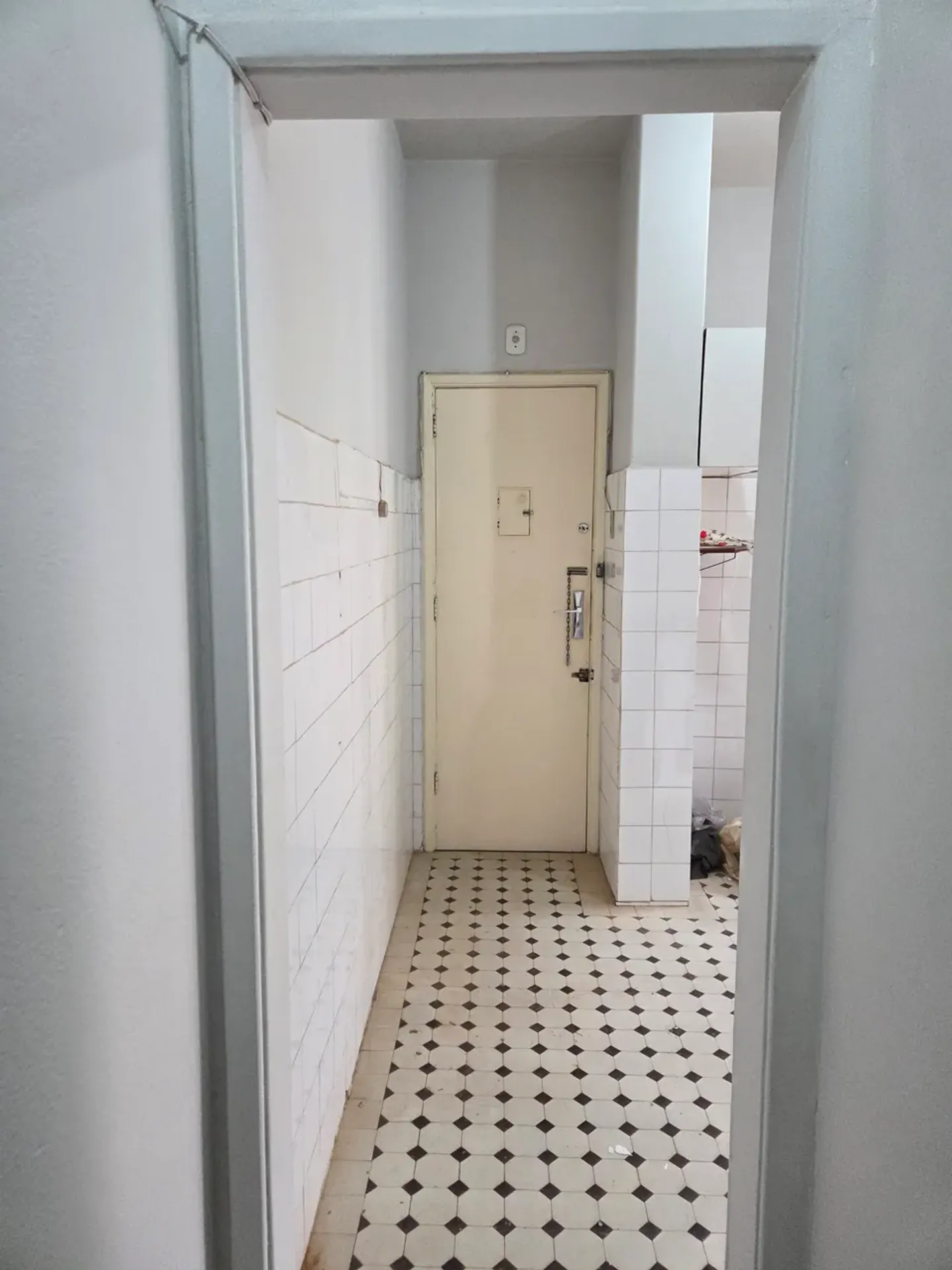 Ванна и 2 спальни: квартира 80 м² — photo 2