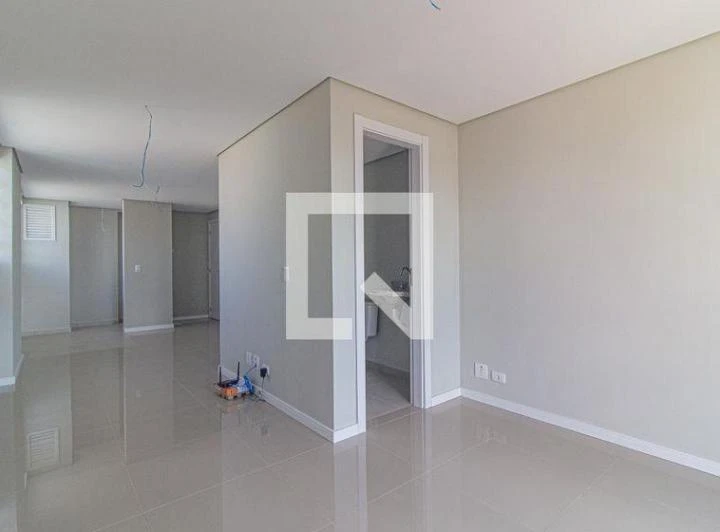 1-bedroom apartment with balcony and 38 m² — photo 6