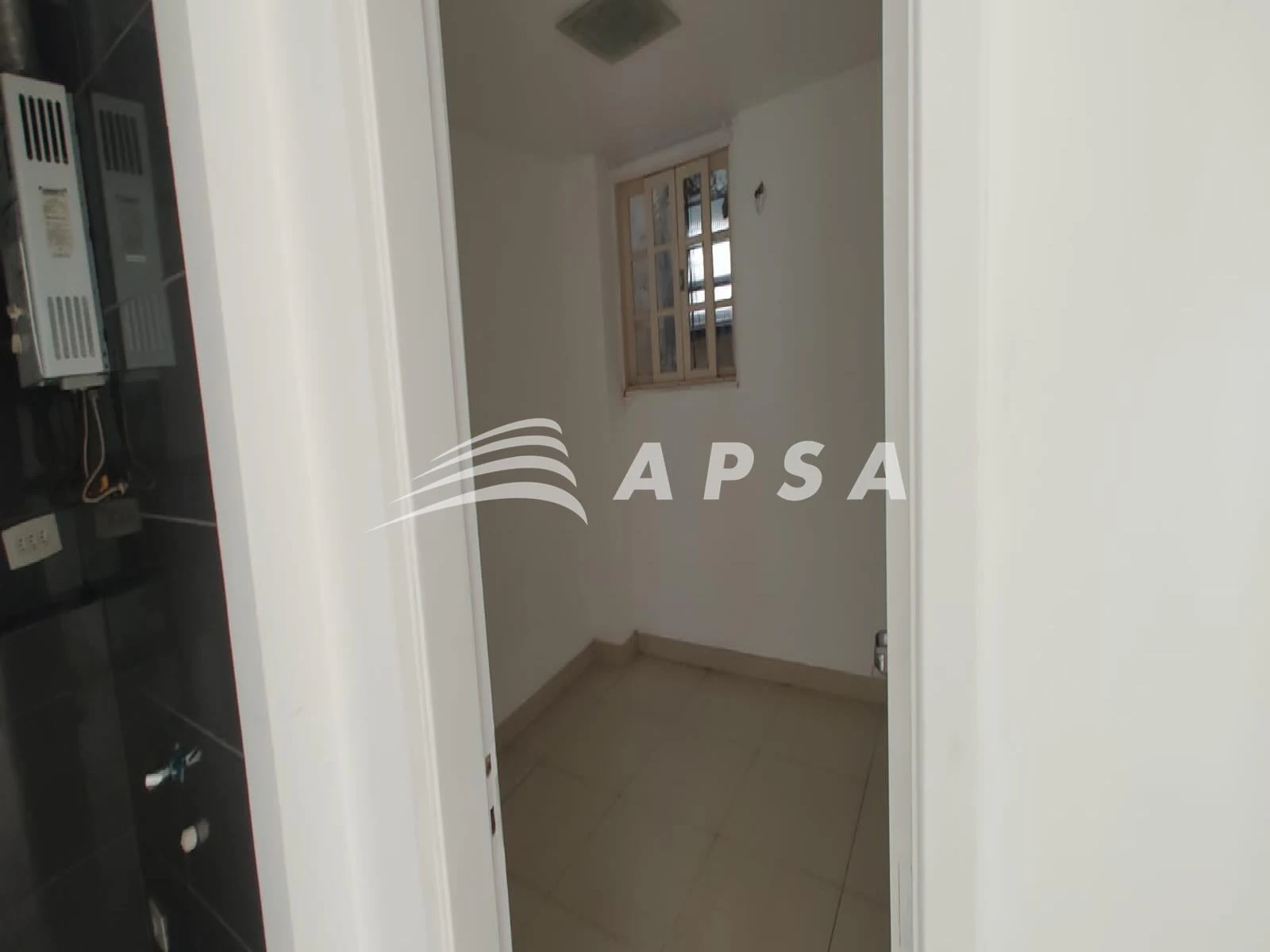 2-bedroom apartment with open-plan kitchen — photo 20