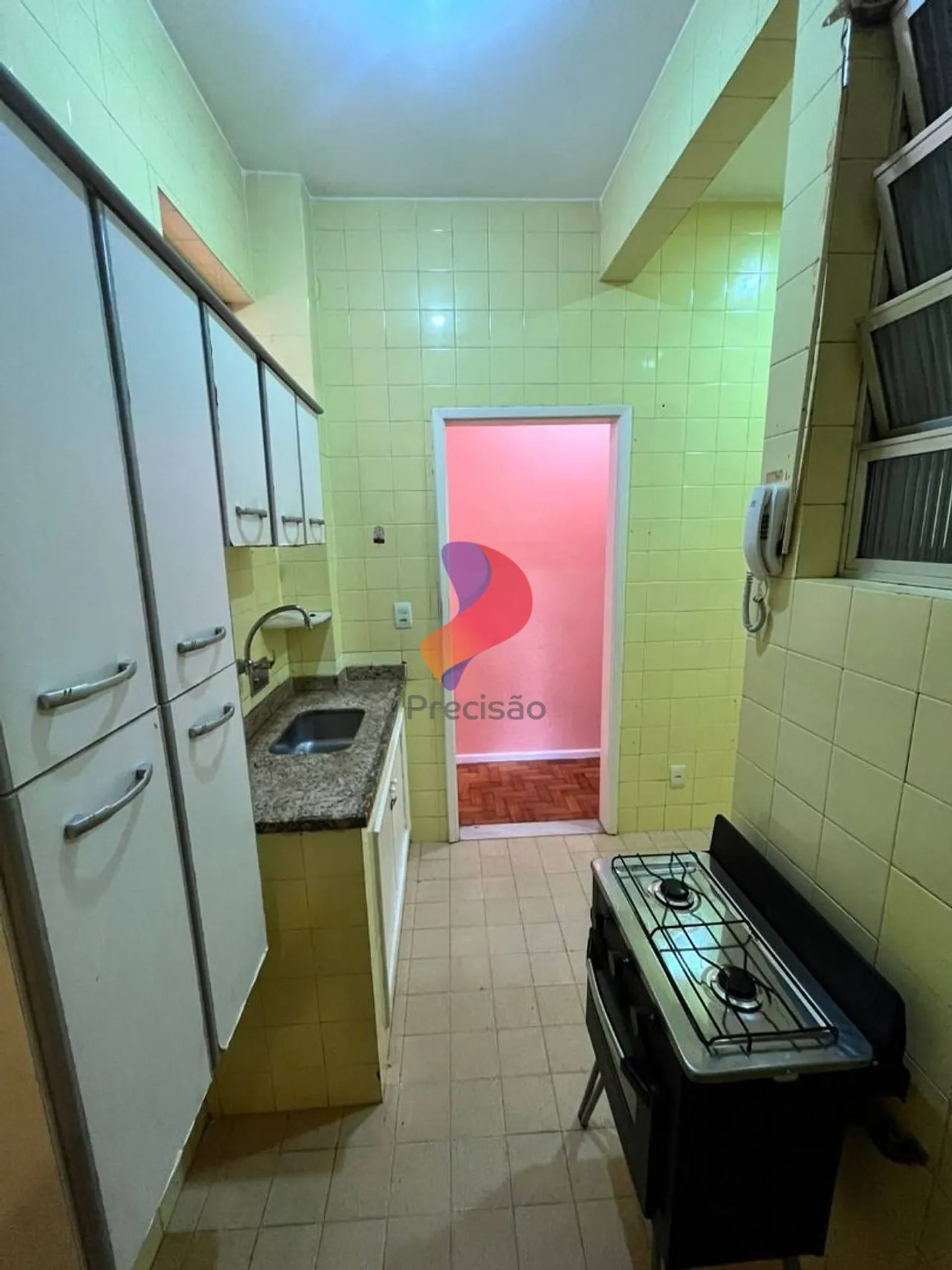 Apartment, 32 m², with wood or laminate floors — photo 9