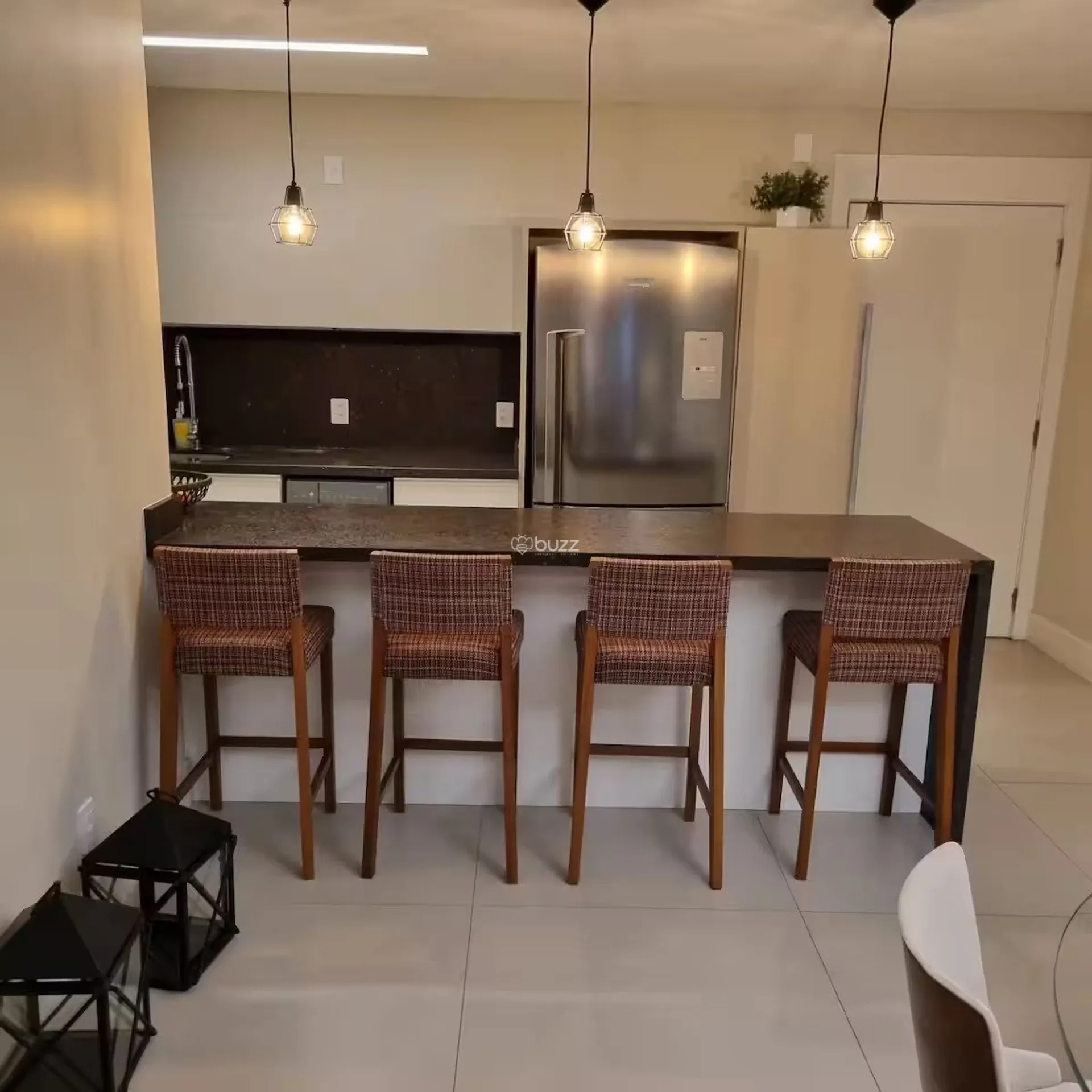 Furnished 2-bedroom apartment with suite and 2 parking — photo 23