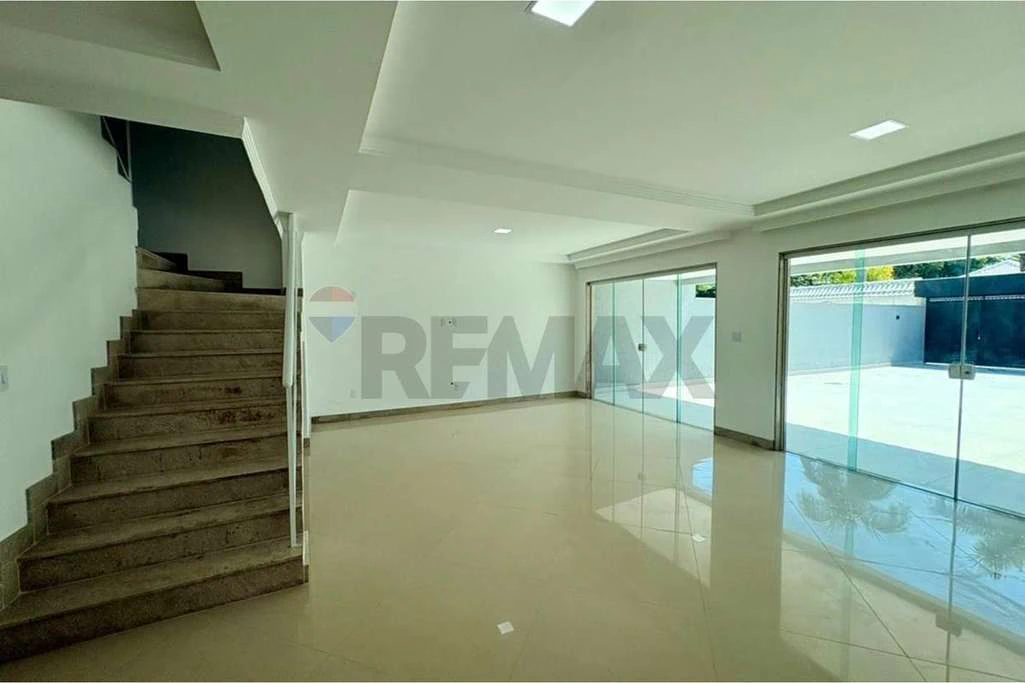 4-suite house with 305 m² and 3 parking spaces — photo 24