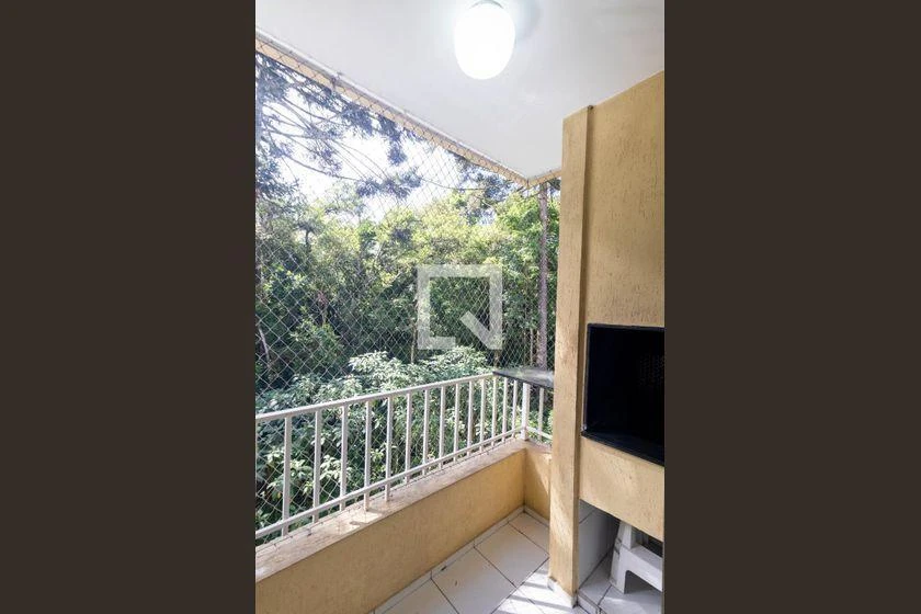 Балкон с грилем и 3 спальни: квартира 80 м² — photo 13