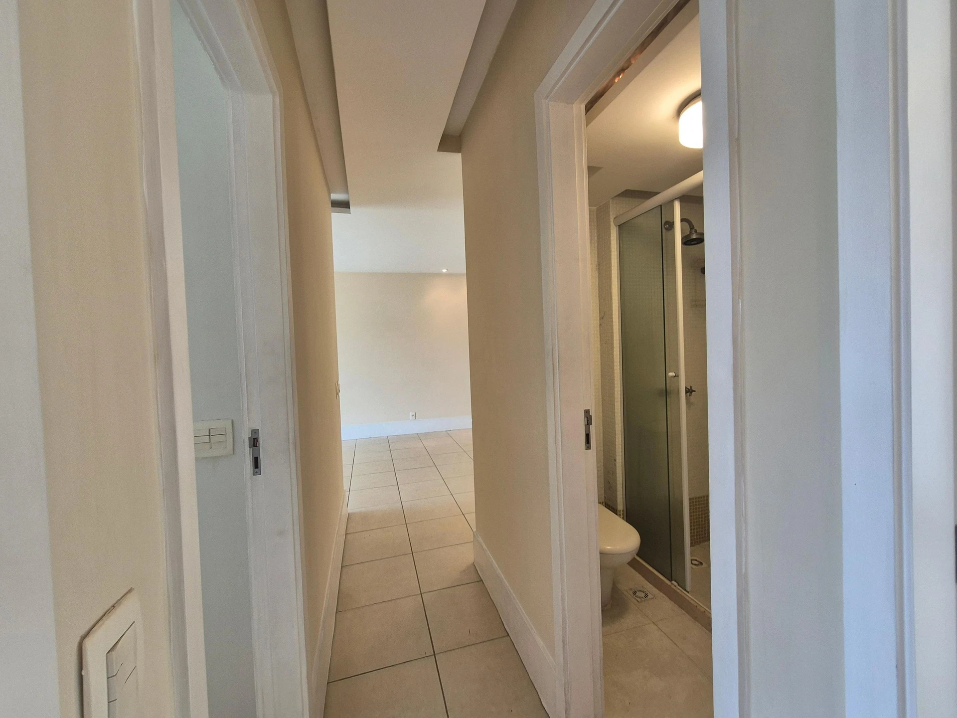 91 m² apartment with a home office and a mountain view — photo 39
