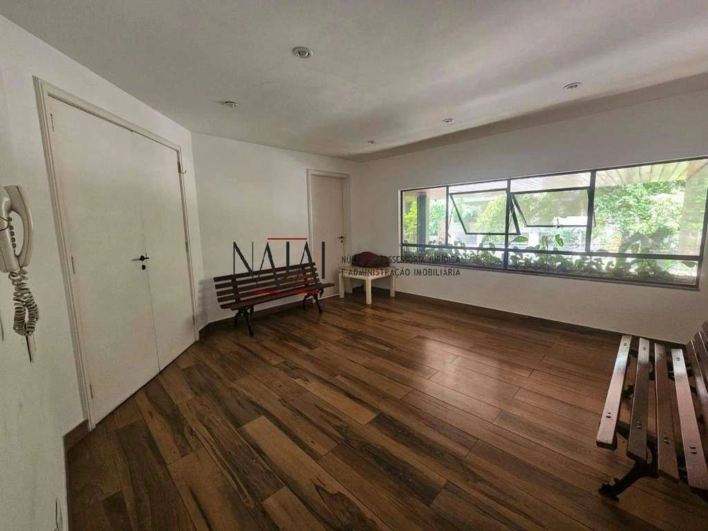 Furnished duplex penthouse with 4 bedrooms and 324 m² — photo 22
