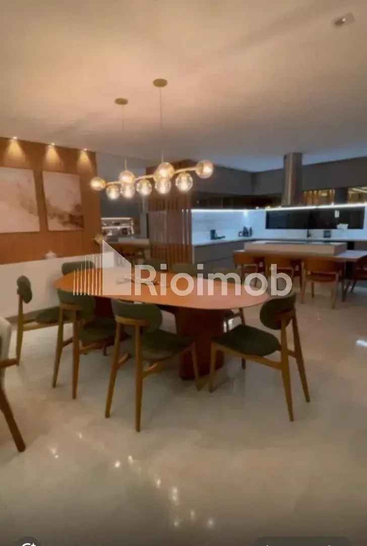 Будинок із кухнею відкритого планування та 5 спальнями 490 м² — photo 3